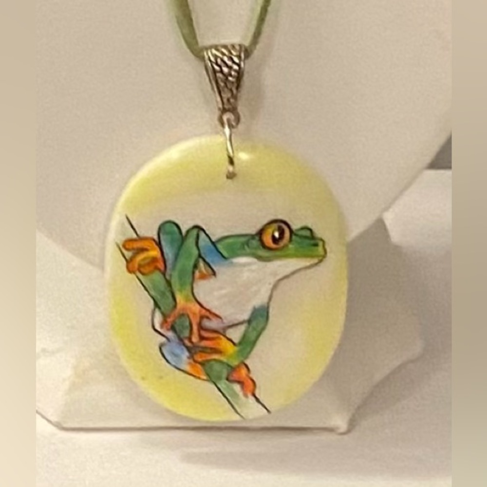 NEW genuine hand painted Frog Agate slice necklace